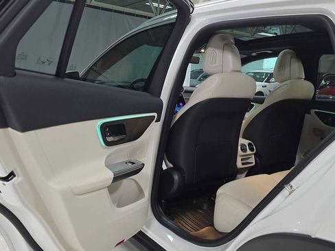Used 2026 Mercedes-Benz GLC 300 4MATIC image 15