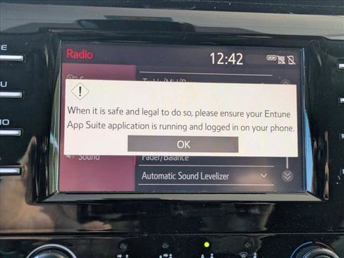 Used 2019 Toyota Camry LE image 12