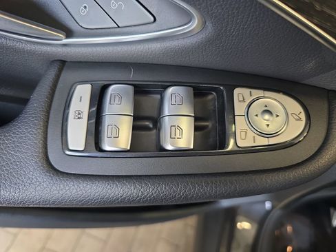 Certified 2021 Mercedes-Benz GLC 300 4MATIC image 30