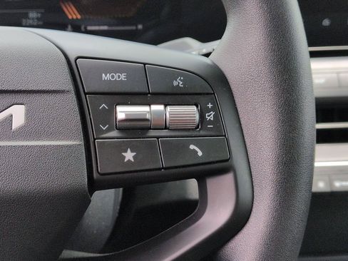 Used 2025 Kia K4 FWD image 19