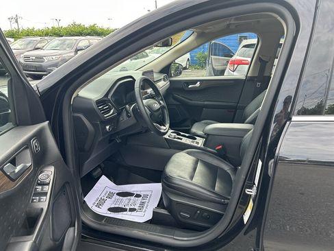 Used 2020 Ford Escape Titanium AWD/4WD image 10