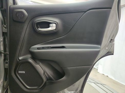 Used 2020 Jeep Renegade Limited w/ LED Lighting Group AWD/4WD image 28