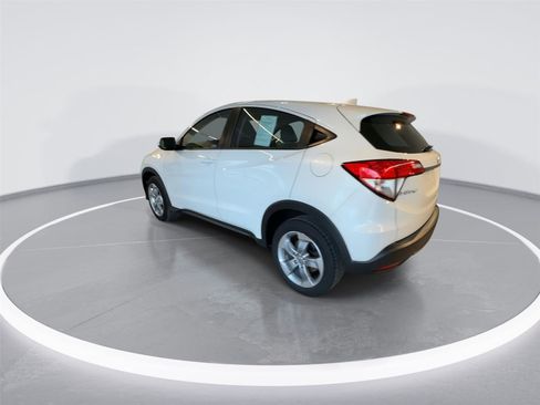 Used 2021 Honda HR-V LX image 6