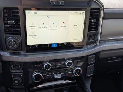 New 2025 Ford F350 Platinum w/ FX4 Off-Road Package image 9