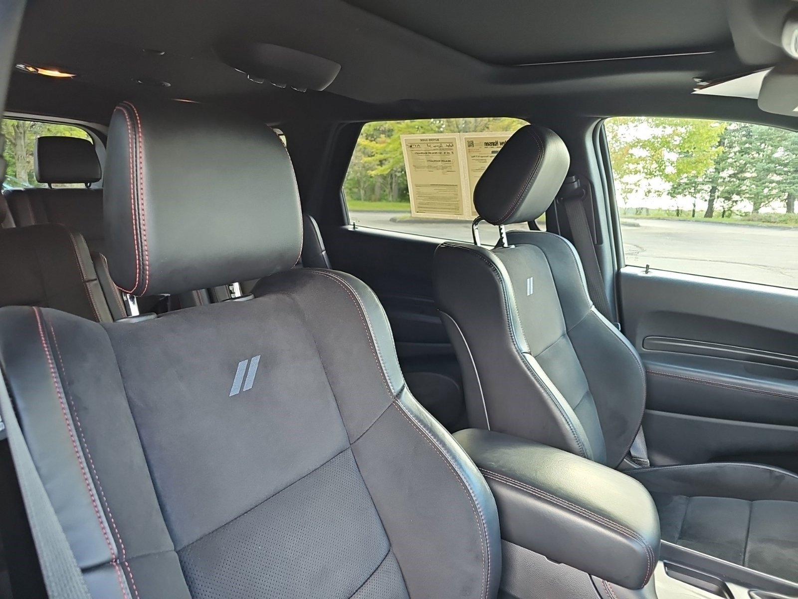 Used 2023 Dodge Durango R/T w/ Tow 'N Go Package AWD/4WD image 11