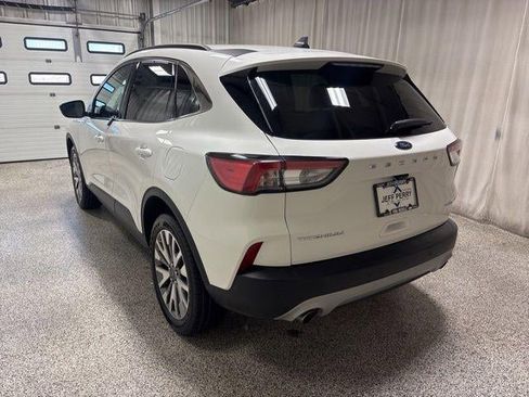 Used 2022 Ford Escape Titanium image 31