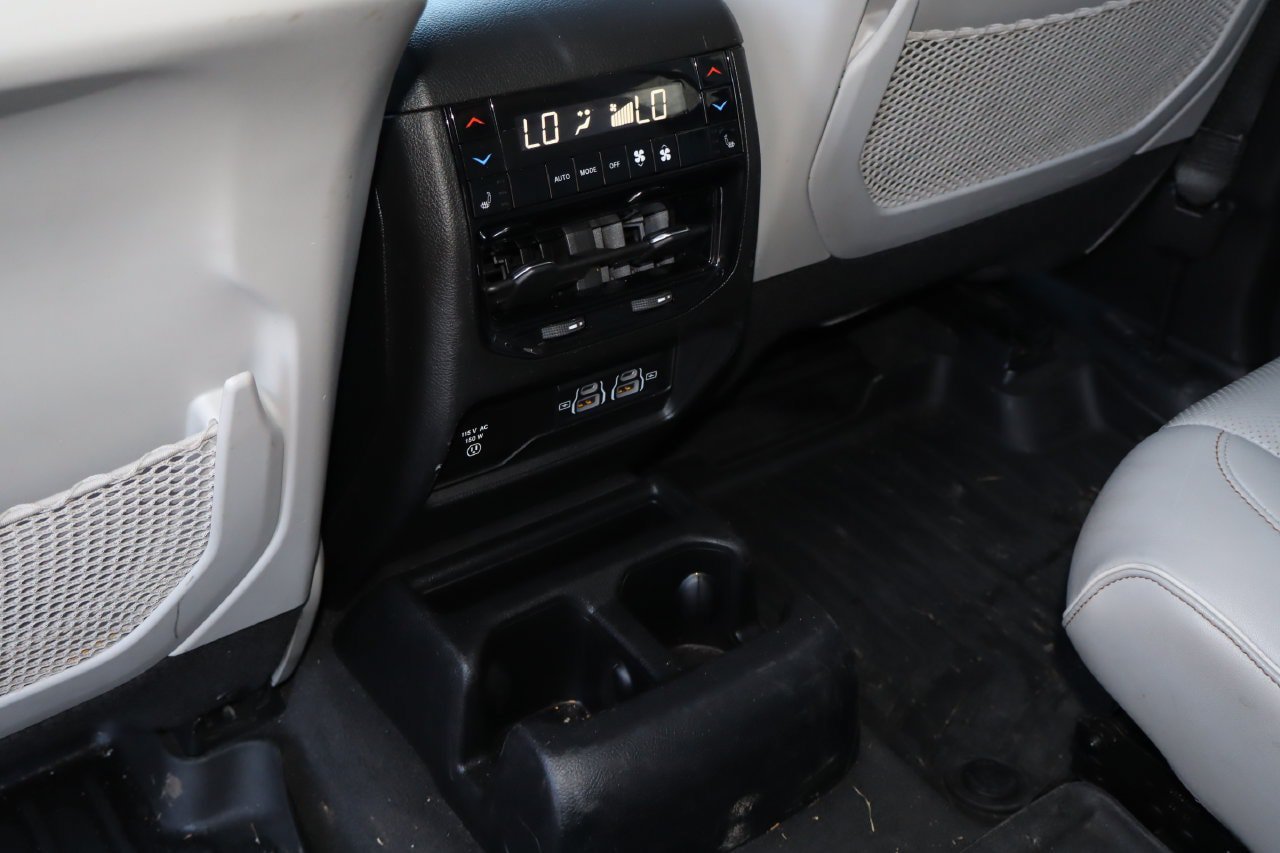 Used 2021 Jeep Grand Cherokee L Overland w/ Advanced Protech Group III AWD/4WD image 20