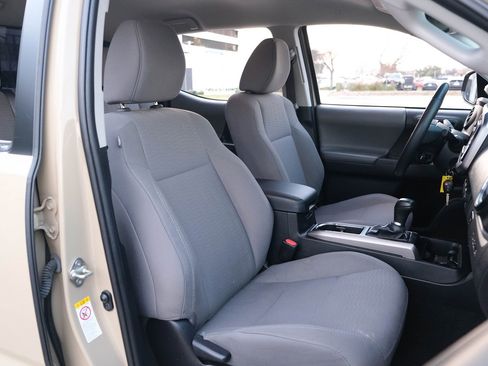 Used 2019 Toyota Tacoma SR5 image 27