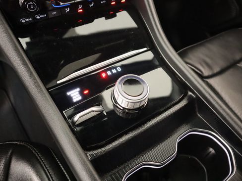 Used 2024 Jeep Grand Cherokee L Limited w/ Luxury Tech Group II image 9