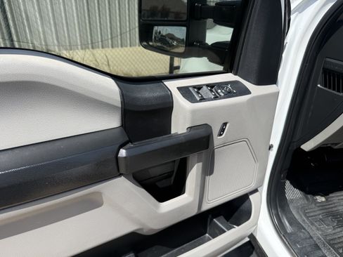 Used 2018 Ford F350 XL w/ Power Equipment Group AWD/4WD image 13