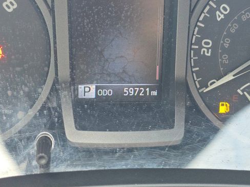 Used 2019 Toyota Tacoma TRD Off-Road image 33