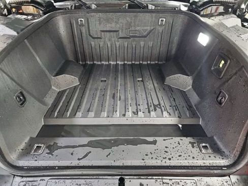 Used 2024 GMC Hummer EV 3X image 33