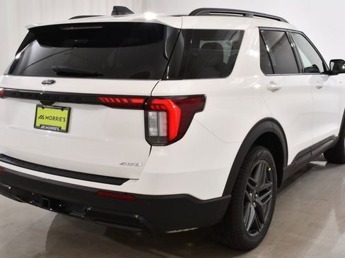 New 2026 Ford Explorer ST-Line w/ ST-Line Street Pack AWD/4WD image 12