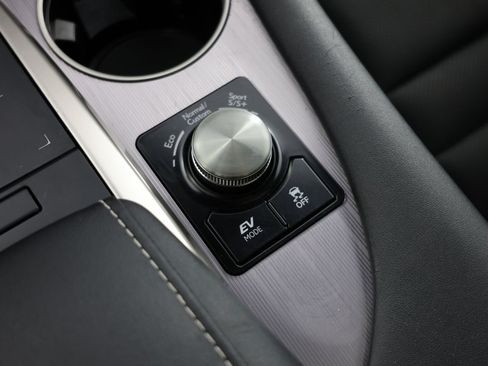 Used 2022 Lexus RX 450h F Sport w/ Cold Area Package (CT) AWD/4WD image 32
