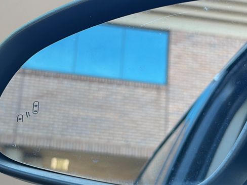 Used 2016 Buick Verano Convenience w/ Driver Confidence Package image 42