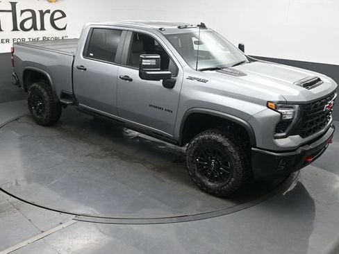 New 2026 Chevrolet Silverado 2500 ZR2 w/ LPO, Dark Essentials Package AWD/4WD image 26