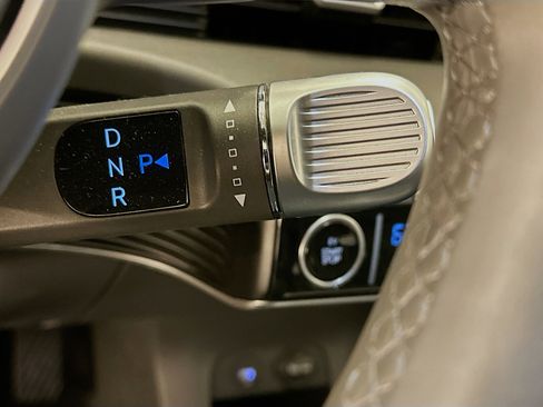 Used 2024 Hyundai Ioniq 5 SEL image 25