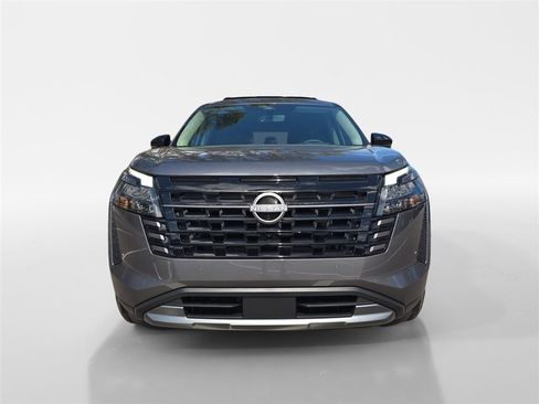 New 2026 Nissan Pathfinder Platinum AWD/4WD image 8