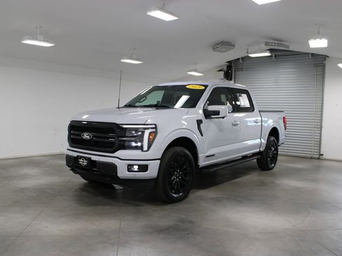 Used 2025 Ford F150 Lariat w/ Equipment Group 501A Mid AWD/4WD image 4