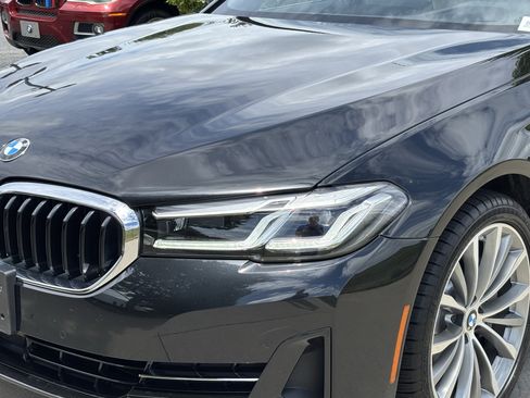 Used 2023 BMW 530i xDrive w/ Premium Package AWD/4WD image 6