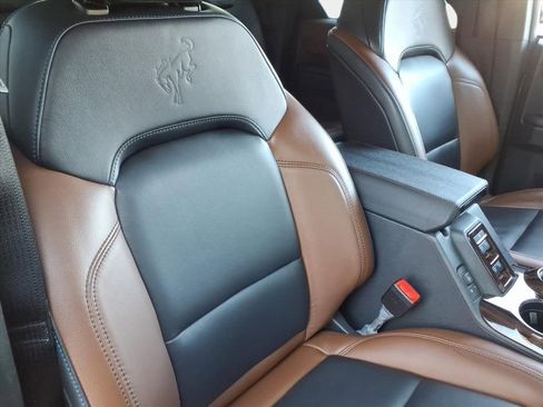 Used 2024 Ford Bronco Outer Banks image 19