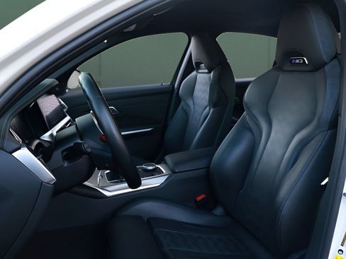 Used 2022 BMW M3 w/ Executive Package RWD image 2