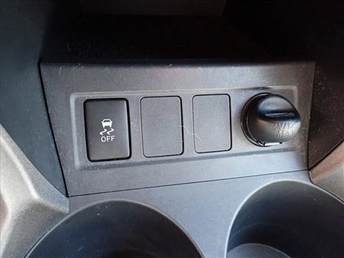 Used 2011 Toyota RAV4 4WD w/ Base L4 Extra Value Pkg image 18