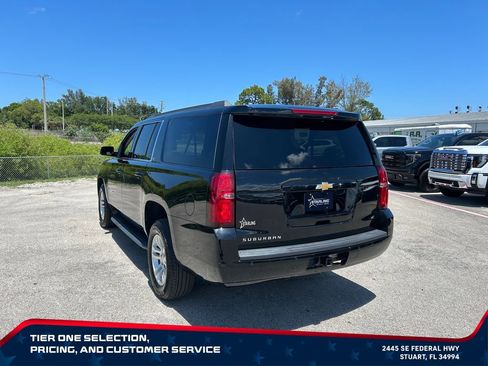 Used 2020 Chevrolet Suburban LT AWD/4WD image 7