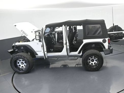 Used 2014 Jeep Wrangler Unlimited Sport w/ Power Convenience Group AWD/4WD image 66