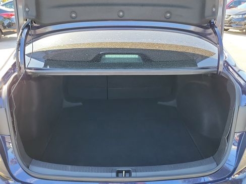 Used 2022 Toyota Corolla LE FWD image 10