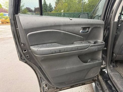 Used 2018 Honda Pilot Elite image 25