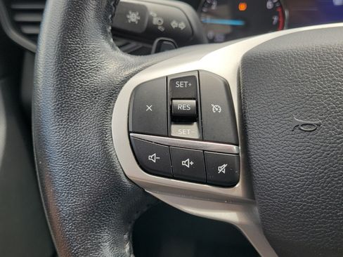Used 2020 Ford Explorer XLT RWD image 23