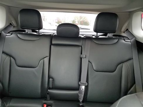 Used 2022 Jeep Compass Limited w/ Sun and Sound Group image 22