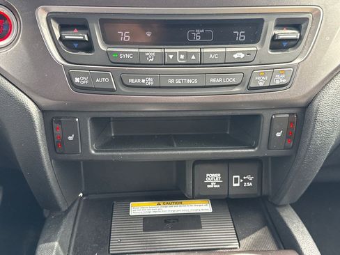 Certified 2022 Honda Pilot Special Edition image 33