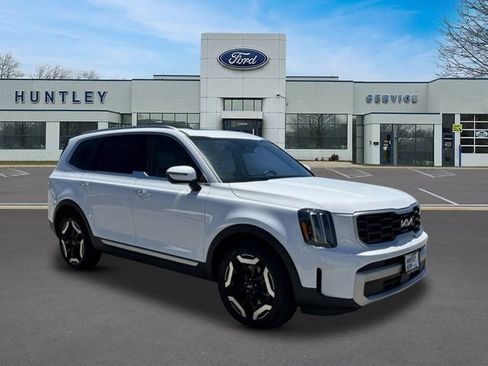 Used 2024 Kia Telluride S w/ S Sunroof Package AWD/4WD image 3