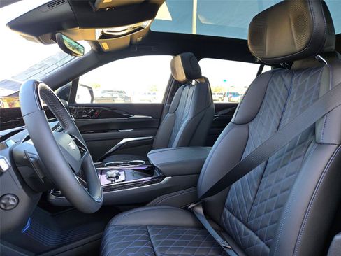 New 2026 Cadillac Escalade IQ Luxury 1 w/ LPO, Floor Liner Package AWD/4WD image 28