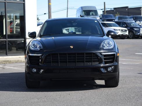 Used 2018 Porsche Macan Sport Edition image 4