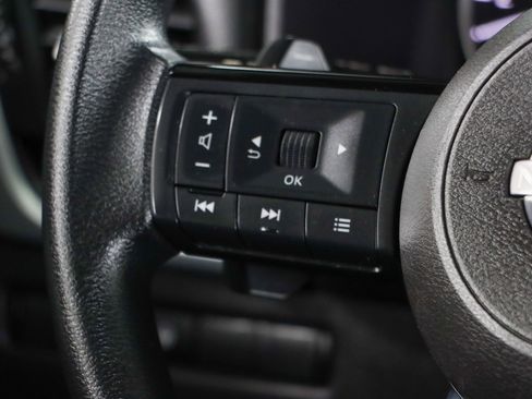 Used 2023 Nissan Rogue SV image 13