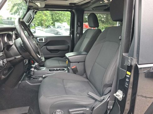 Used 2021 Jeep Wrangler Sport AWD/4WD image 12