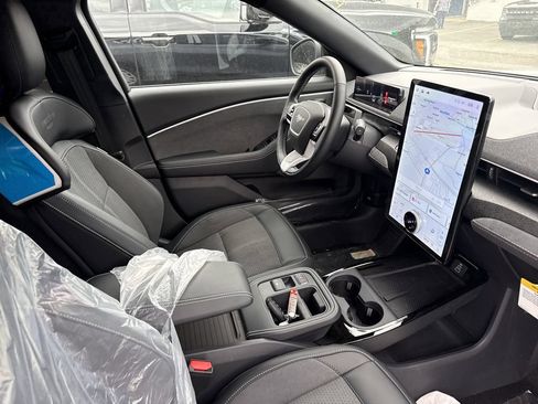 New 2025 Ford Mustang Mach-E GT AWD/4WD image 27
