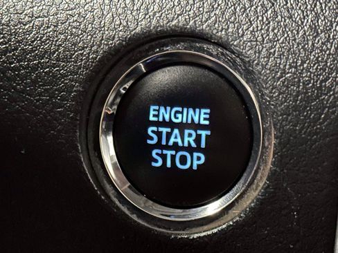 Used 2020 Toyota 4Runner SR5 Premium AWD/4WD image 24