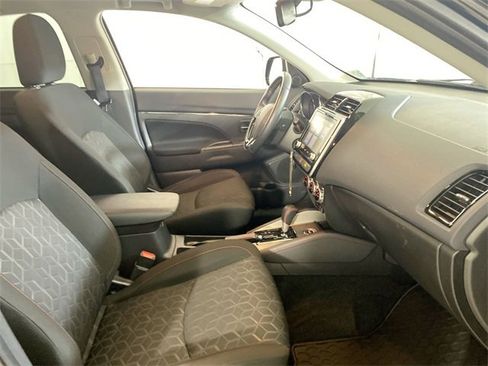 Used 2022 Mitsubishi Outlander Sport SE image 29