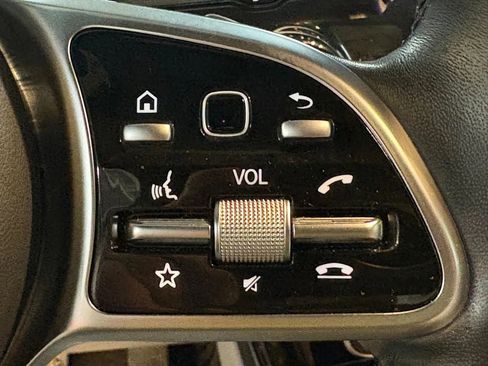 Used 2021 Mercedes-Benz A 220 4MATIC image 32