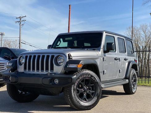 Used 2020 Jeep Wrangler Unlimited Sport S image 2