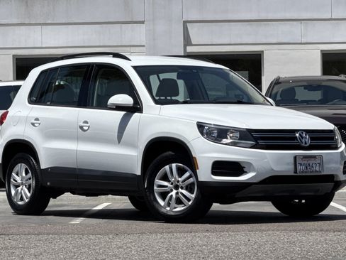 Used 2017 Volkswagen Tiguan S FWD image 2