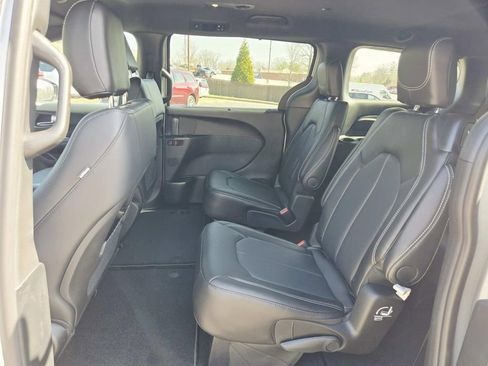 New 2026 Chrysler Voyager LX FWD image 14