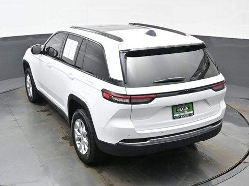 Used 2023 Jeep Grand Cherokee Limited image 35