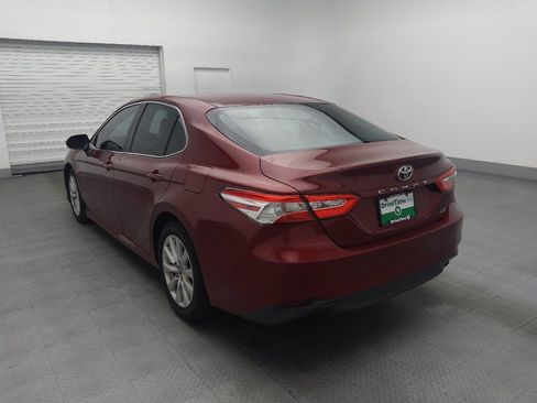 Used 2018 Toyota Camry LE w/ Convenience Package FWD image 5