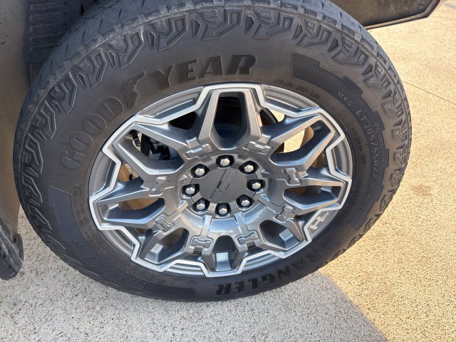 Used 2024 GMC Hummer EV 3X AWD/4WD image 13
