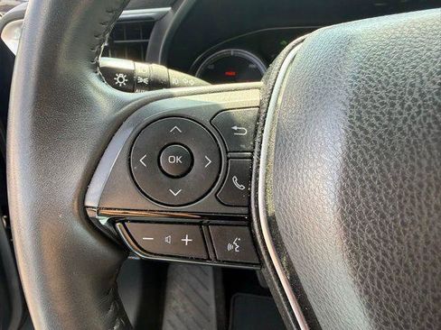 Used 2024 Toyota Venza XLE AWD/4WD image 8